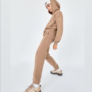 TNA COZY AF Boyfriend Sweatpants 🤎